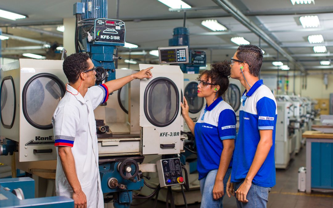 Parceria entre SENAI e SEED oferecem cursos técnicos gratuítos